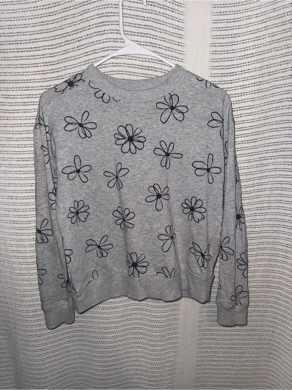 wonder nation Grey Floral Doodle Crewneck Sweater